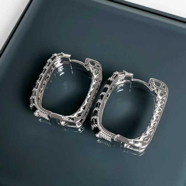 Starburst · Diamond Ear Cuff - Image 5