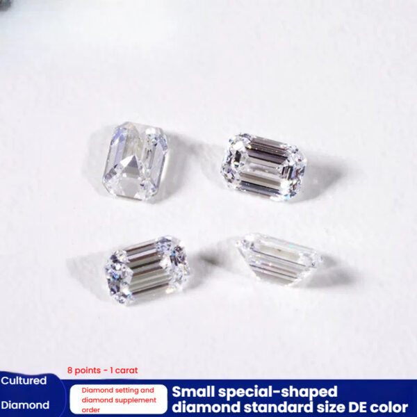 Emerald, diamond, small diamond